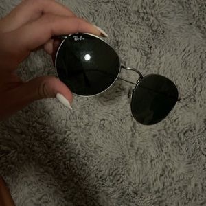 Black like new ray bans